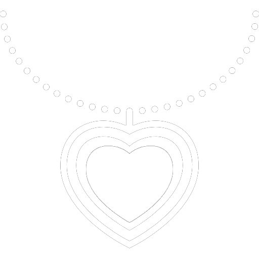 heart-hanging-of-a-thin-necklace